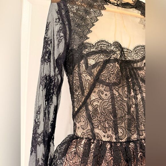 NWOT BRONX AND BANCO Daphne Illusion Corset Lace Mini Dress w Long Sleeve - Picture 14 of 16